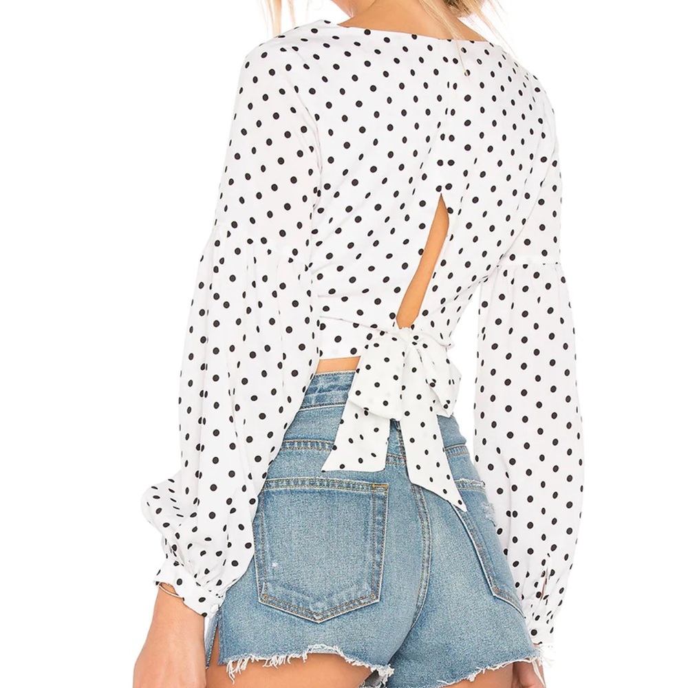 Revolve / superdown Yasmin Tie Back Crop Top in White & Black